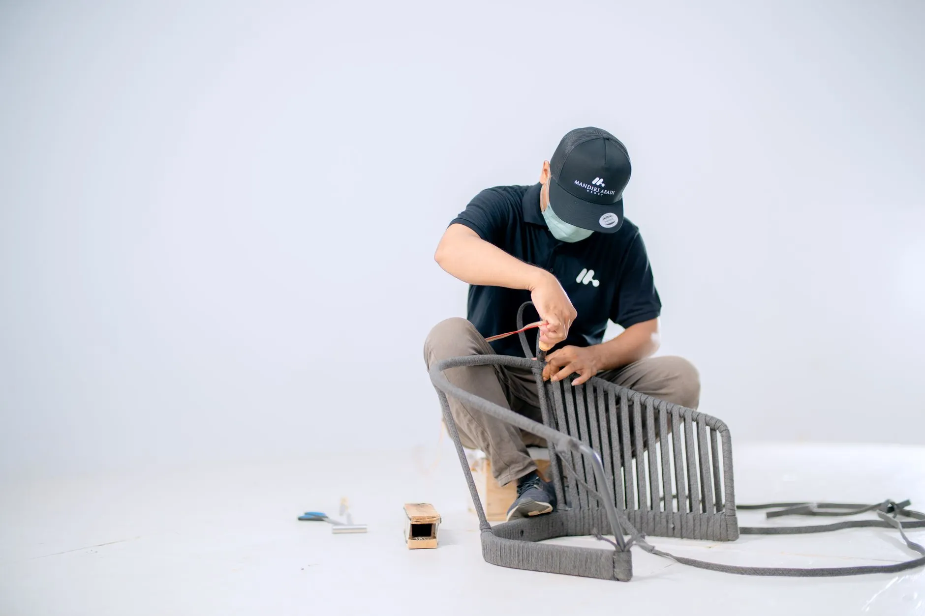 车辆故障检修方案设计：从拖车救援到车险理赔的全链路应对